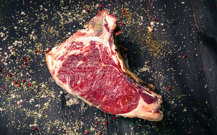 Was lange währt, wird endlich gut: Anders gesagt – ein gutes Steak braucht Zeit. So wie unsere Dry-Aged Steaks. 